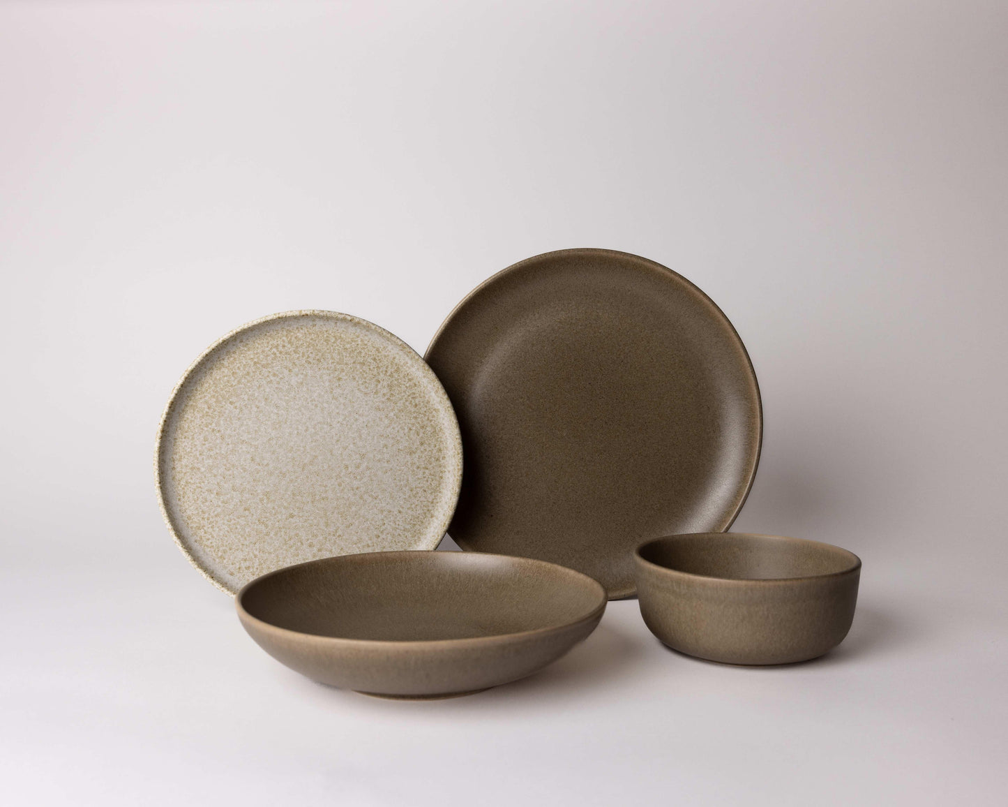 Tableware set On The Rocks & Broken Shells (from 2 people)