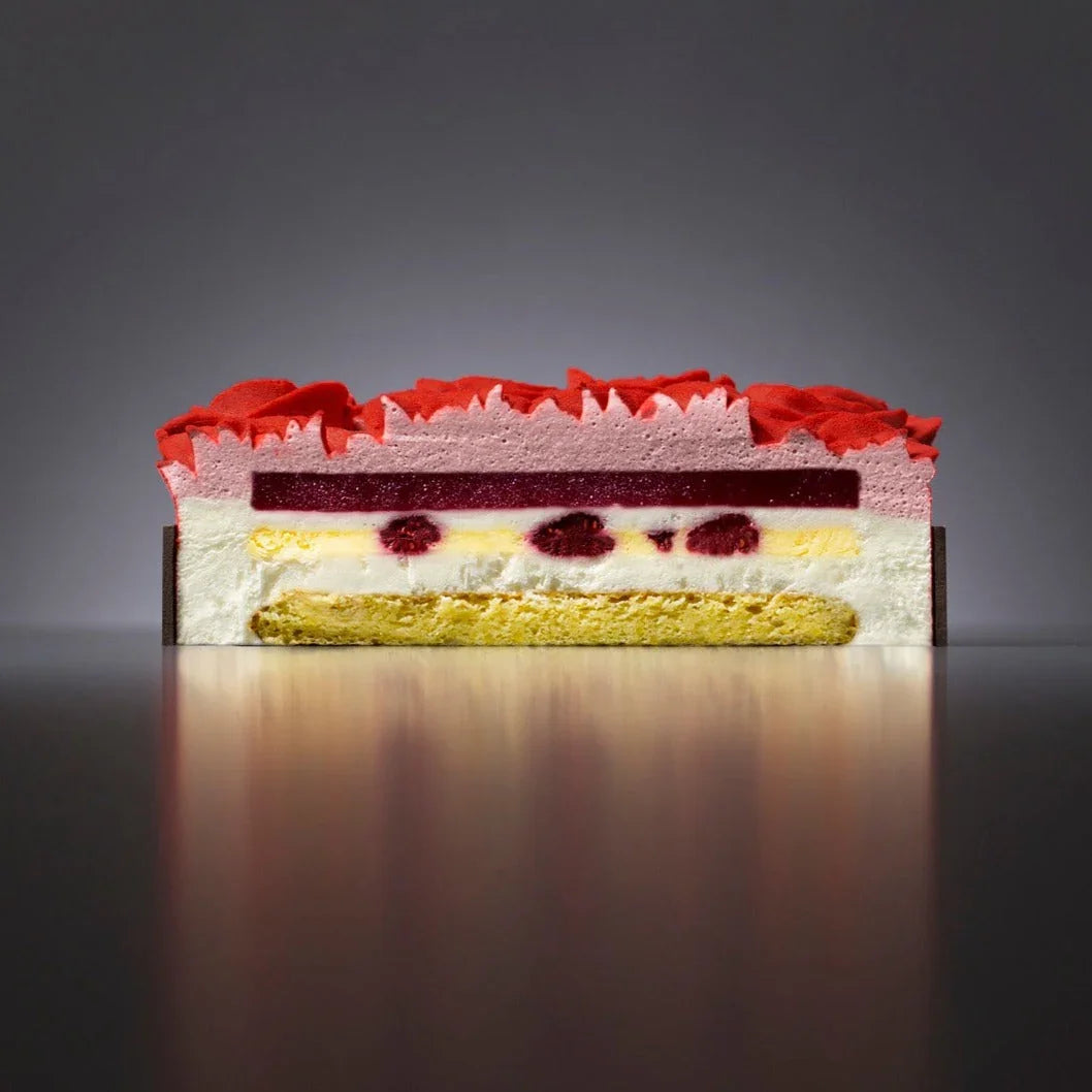 Rose cake raspberries & lychee