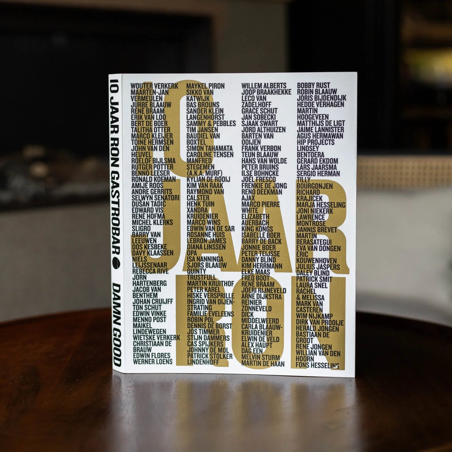 Het boek: 10 jaar Ron Gastrobar