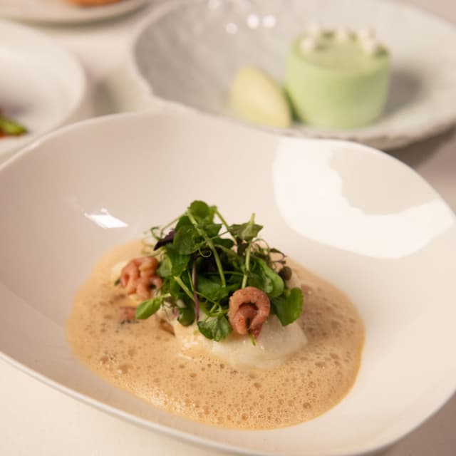Halibut with wadden shrimps