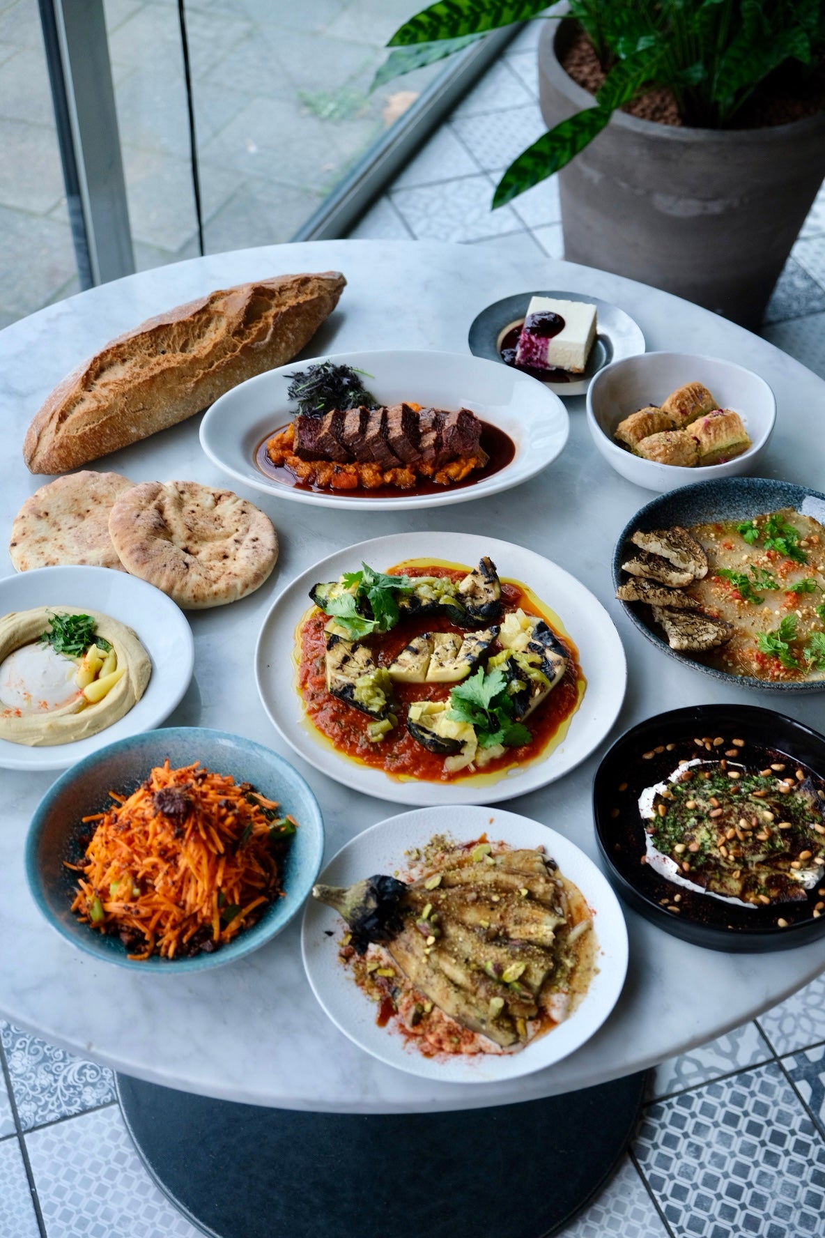 NENI's Signature Holiday Box for 4 (vegetarian)