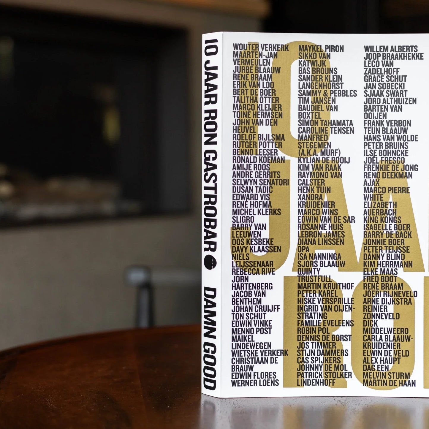 Het boek: 10 jaar Ron Gastrobar