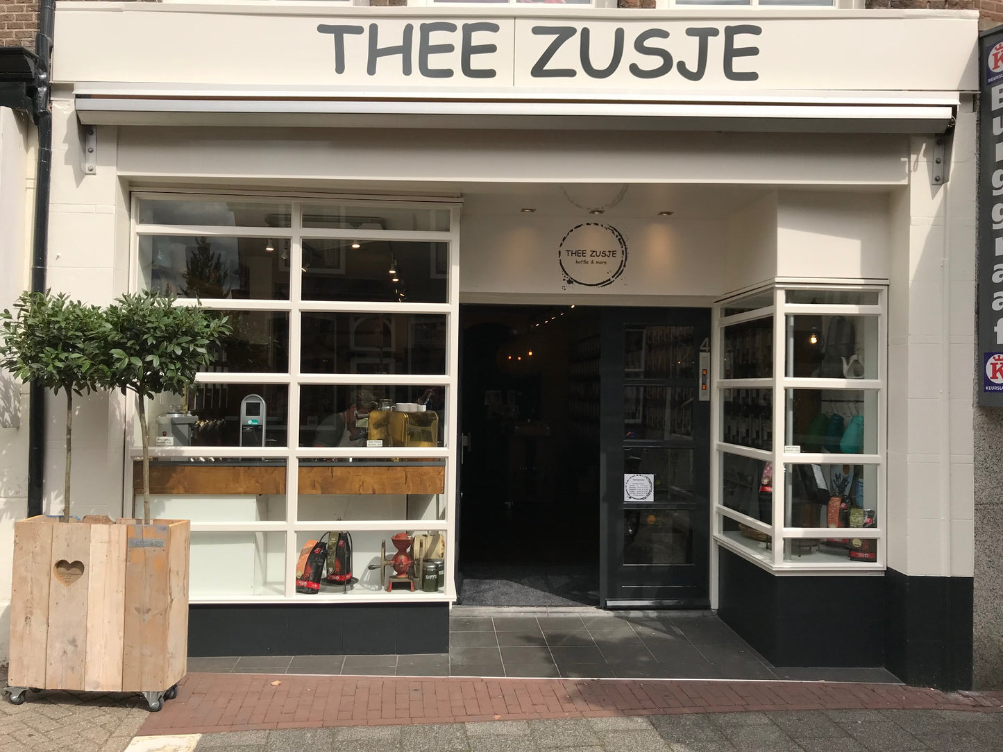 Thee Zusje